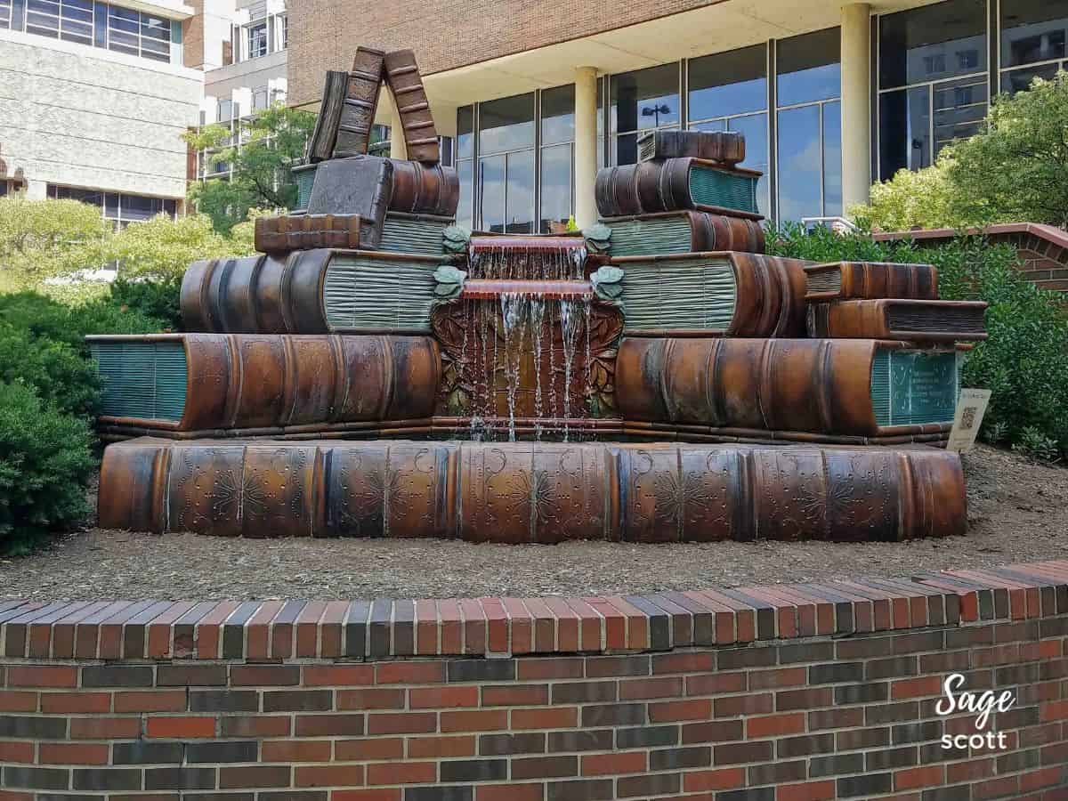 Fountain Outside Cincinnati Public Library
