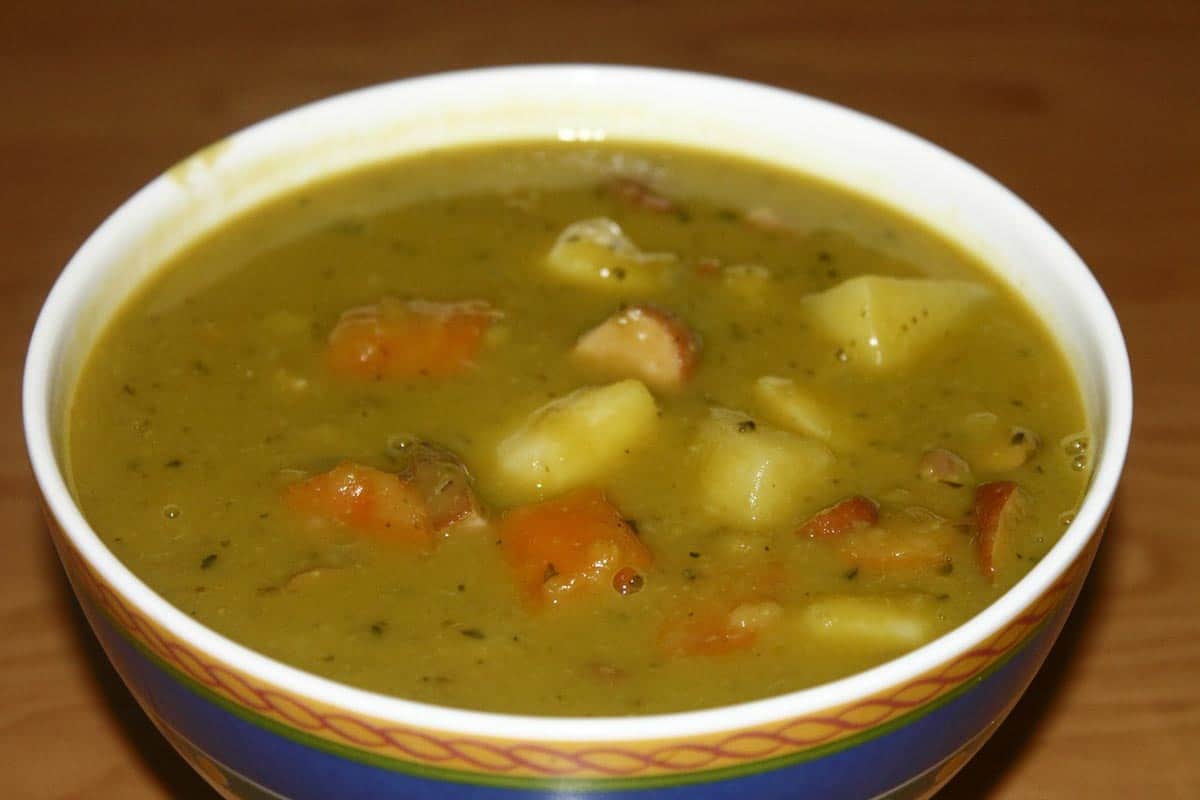 Dutch pea soup is a traditional Dutch food