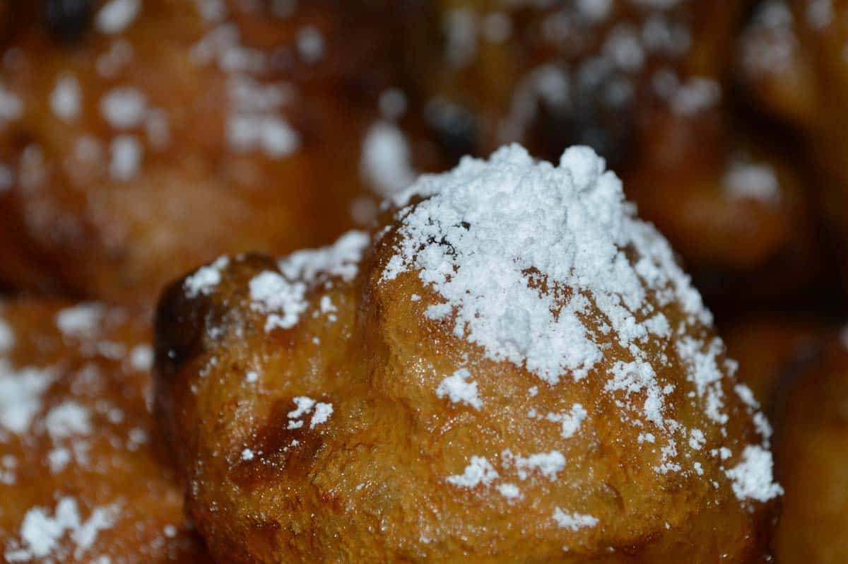 Oliebollen are one of the best Dutch foods for the holidays