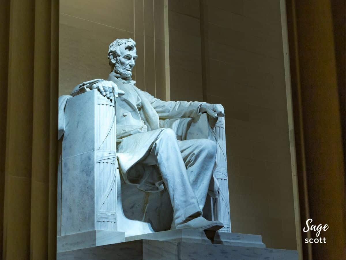 Abe Lincoln Statue inside the Abraham Lincoln Memorial