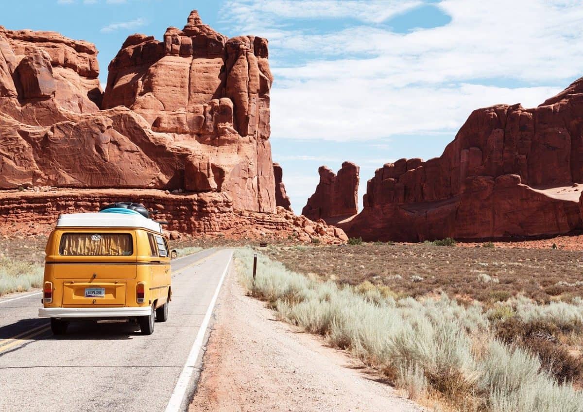 Remember that Americans drive on the right side of the road when you visit the USA for the first time.