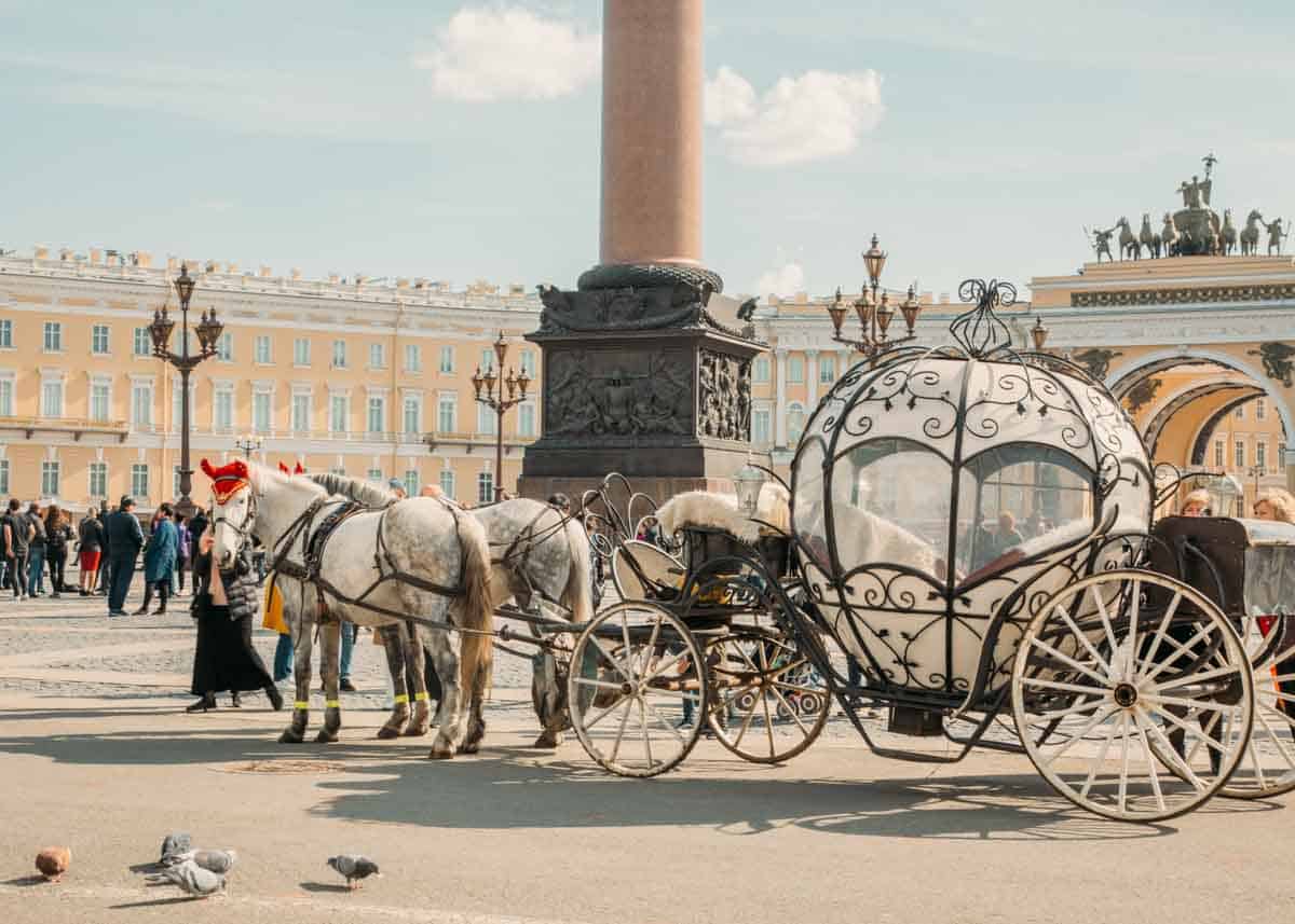 Horse carriage outside the Hermitage Museum in St. Petersburg