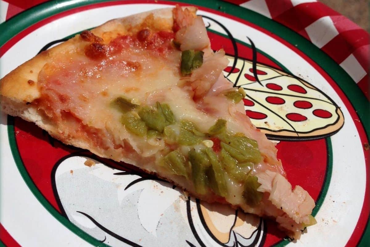 Green Chile Pizza at Luna Rossa in Las Cruces NM