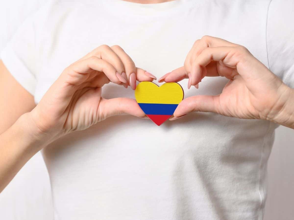 A heart with the Colombian flag