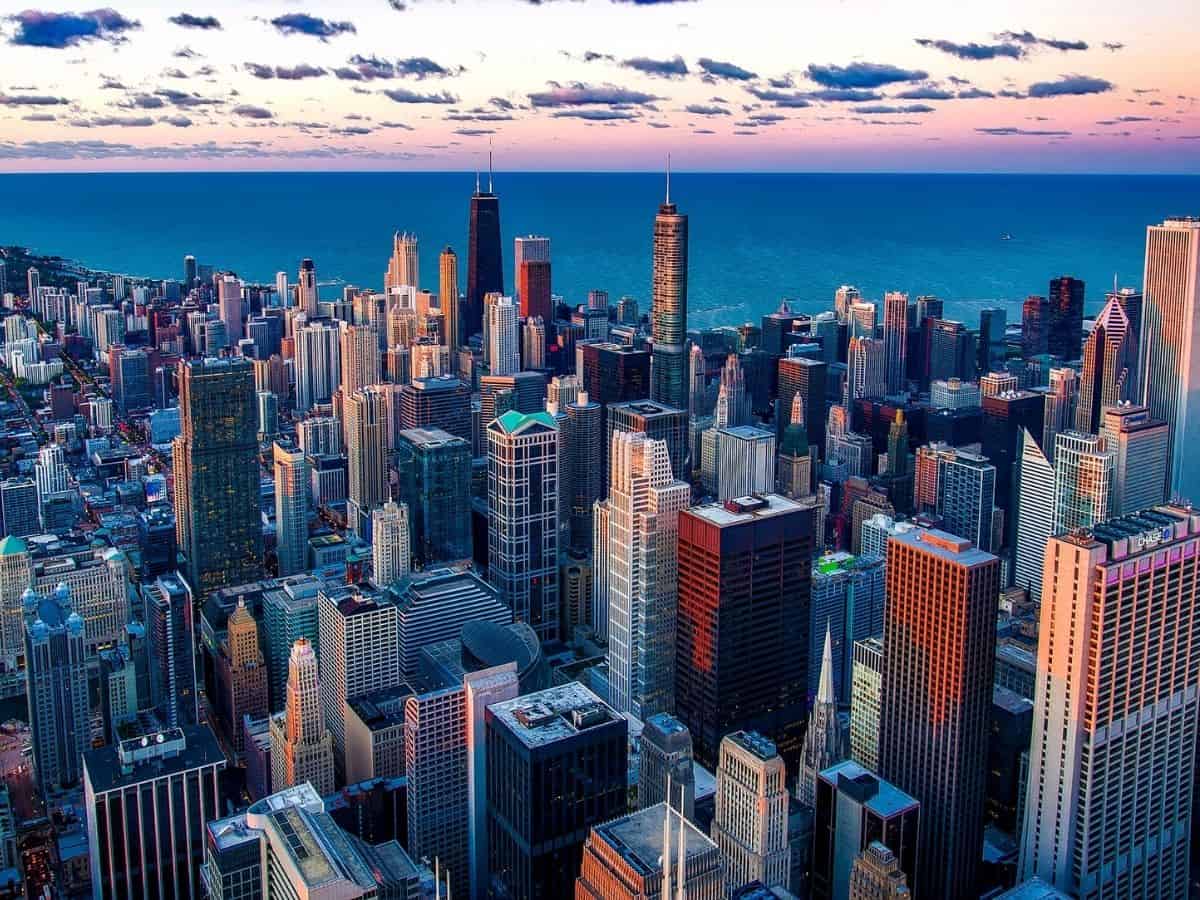 View of Chicago gazing toward Lake Michigan