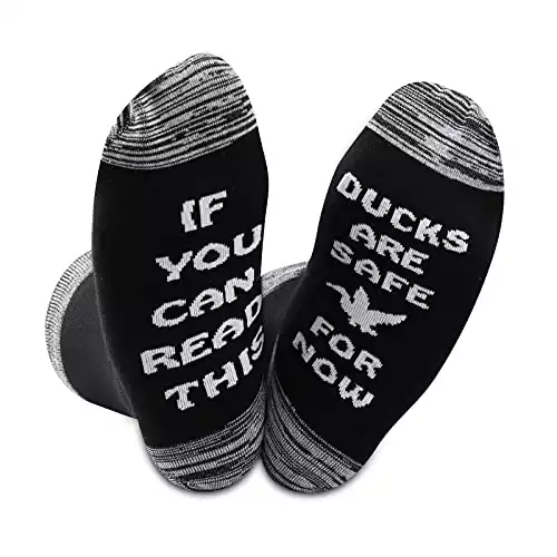 2PAIRS Funny Duck Hunter Hunting Gift If You Can Read This Ducks Are Safe Hunting Socks for Hunters (Ducks Safe Now)