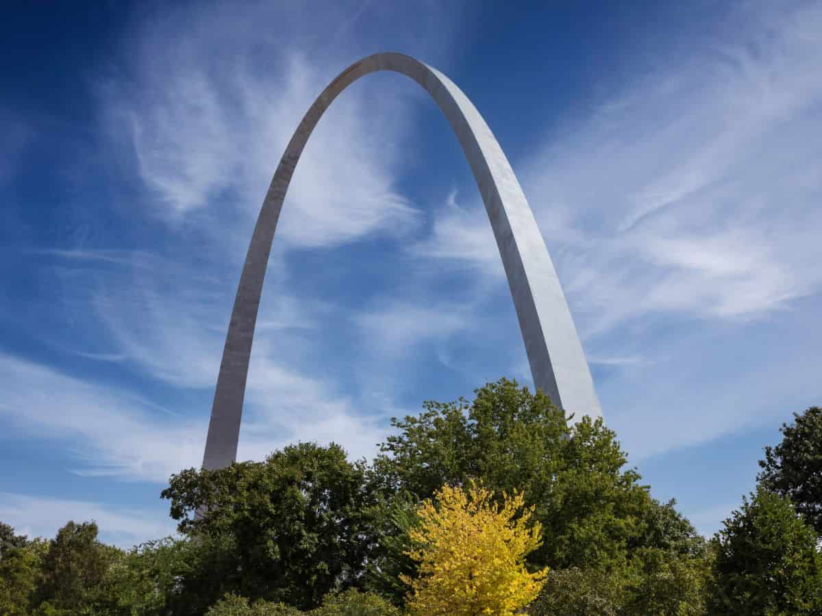 The gateway arch in st louis.